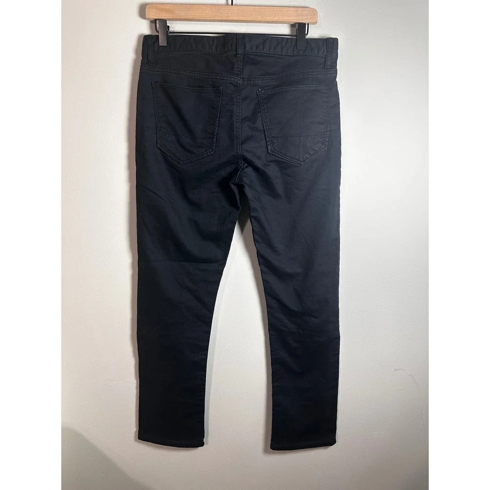 Banana Republic brand banana